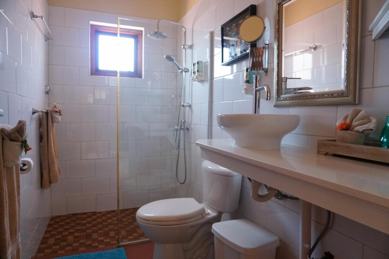 Carinas Studio Apartments Palm Beach Dış mekan fotoğraf